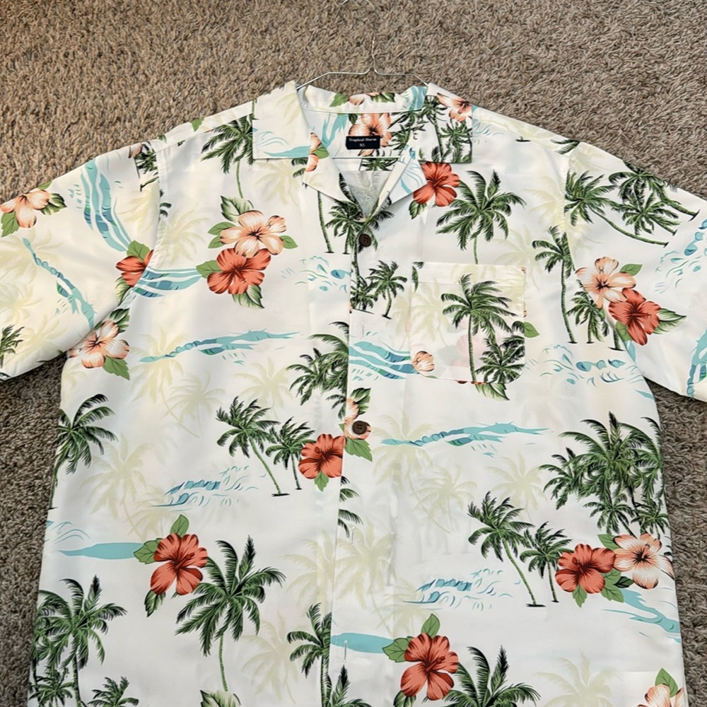 Men’s Tropical Button up-XL
